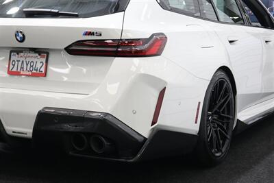 2025 BMW M5 Touring  141K MSRP* CARBON CERAMIC BRAKES-EXECUTIVE PKG - M-DRIVER PKG* CARBON FIBER FRONT SPLITTER - CARBON REAR DIFFUESER - CARBON SIDE SKIRTS - H&R LOWERING SPRINGS* DOWN PIPES & COLD AIR INTAKES - Photo 12 - Portland, OR 97230