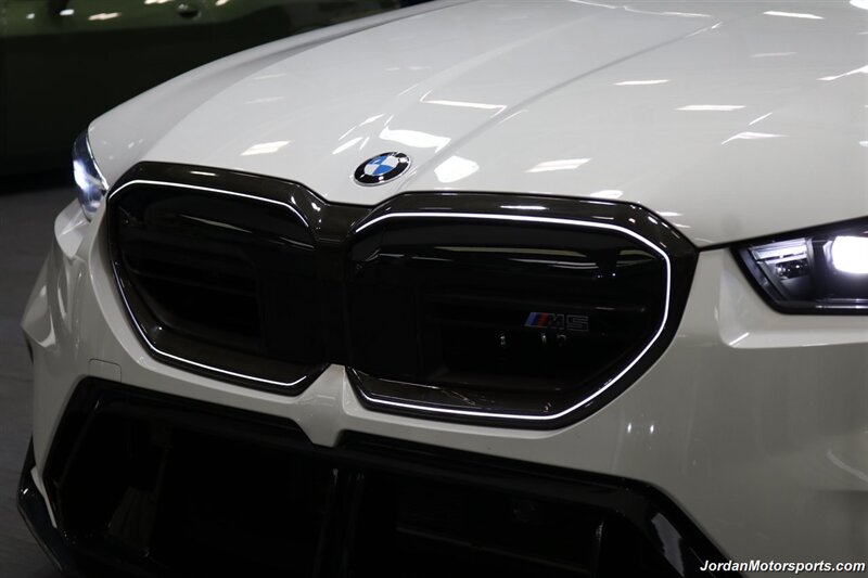 2025 BMW M5 Touring 141K MSRP* CARBON CERAMIC BRAKES-EXECUTIVE PKG - M-DRIVER PKG* CARBON FIBER FRONT SPLITTER - CARBON REAR DIFFUESER - CARBON SIDE SKIRTS - H&R LOWERING SPRINGS* DOWN PIPES & COLD AIR INTAKES - Photo 40 - Portland, OR 97230