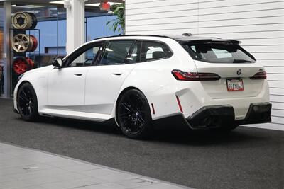 2025 BMW M5 Touring  141K MSRP* CARBON CERAMIC BRAKES-EXECUTIVE PKG - M-DRIVER PKG* CARBON FIBER FRONT SPLITTER - CARBON REAR DIFFUESER - CARBON SIDE SKIRTS - H&R LOWERING SPRINGS* DOWN PIPES & COLD AIR INTAKES - Photo 6 - Portland, OR 97230