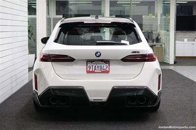 2025 BMW M5 Touring 141K MSRP* CARBON CERAMIC BRAKES-EXECUTIVE PKG - M-DRIVER PKG* CARBON FIBER FRONT SPLITTER - CARBON REAR DIFFUESER - CARBON SIDE SKIRTS - H&R LOWERING SPRINGS* DOWN PIPES & COLD AIR INTAKES - Photo 9 - Portland, OR 97230