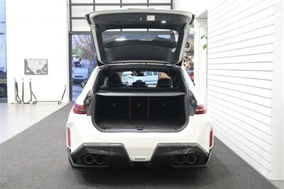 2025 BMW M5 Touring  141K MSRP* CARBON CERAMIC BRAKES-EXECUTIVE PKG - M-DRIVER PKG* CARBON FIBER FRONT SPLITTER - CARBON REAR DIFFUESER - CARBON SIDE SKIRTS - H&R LOWERING SPRINGS* DOWN PIPES & COLD AIR INTAKES - Photo 18 - Portland, OR 97230