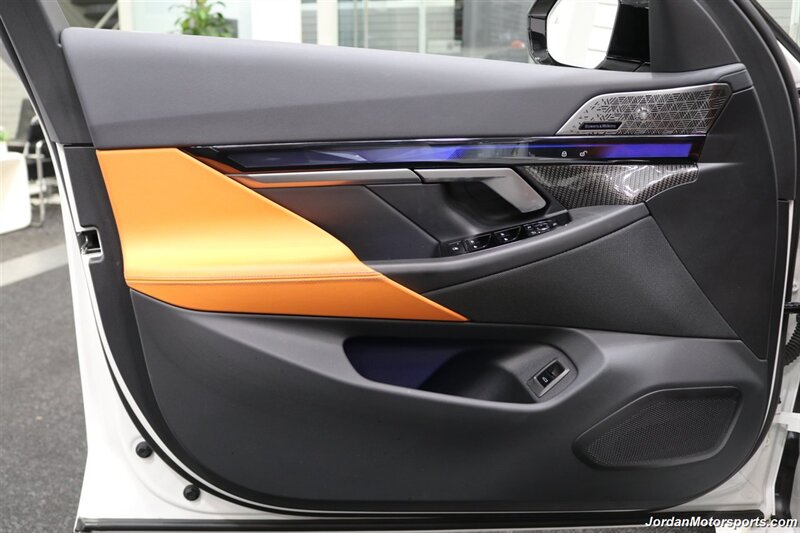 2025 BMW M5 Touring 141K MSRP* CARBON CERAMIC BRAKES-EXECUTIVE PKG - M-DRIVER PKG* CARBON FIBER FRONT SPLITTER - CARBON REAR DIFFUESER - CARBON SIDE SKIRTS - H&R LOWERING SPRINGS* DOWN PIPES & COLD AIR INTAKES - Photo 42 - Portland, OR 97230