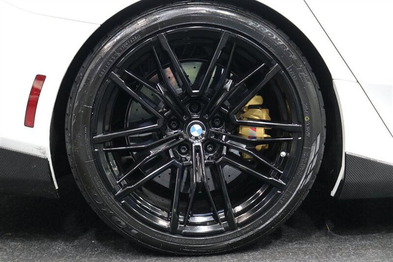 2025 BMW M5 Touring  141K MSRP* CARBON CERAMIC BRAKES-EXECUTIVE PKG - M-DRIVER PKG* CARBON FIBER FRONT SPLITTER - CARBON REAR DIFFUESER - CARBON SIDE SKIRTS - H&R LOWERING SPRINGS* DOWN PIPES & COLD AIR INTAKES - Photo 35 - Portland, OR 97230