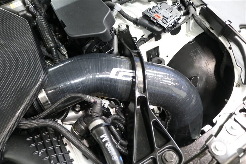 2025 BMW M5 Touring  141K MSRP* CARBON CERAMIC BRAKES-EXECUTIVE PKG - M-DRIVER PKG* CARBON FIBER FRONT SPLITTER - CARBON REAR DIFFUESER - CARBON SIDE SKIRTS - H&R LOWERING SPRINGS* DOWN PIPES & COLD AIR INTAKES - Photo 30 - Portland, OR 97230