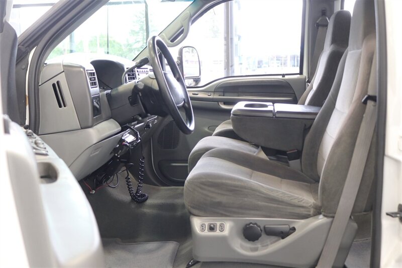 2002 Ford F-350 1-OWNER* 100% RUST FREE* LINEX BED LINER* NEW BRAKES / ROTORS / CALIPERS / BRAKE FLUID / AC SERVICE & RECHARGE / CAMPER TIE DOWNS / COOLANT FLUSH / NEW WIPERS / NEW DOOR LOCK ACTUATORS / 2-KEYS - Photo 78 - Portland, OR 97230