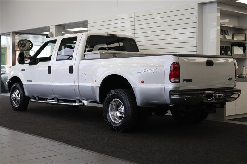 2002 Ford F-350 1-OWNER* 100% RUST FREE* LINEX BED LINER* NEW BRAKES / ROTORS / CALIPERS / BRAKE FLUID / AC SERVICE & RECHARGE / CAMPER TIE DOWNS / COOLANT FLUSH / NEW WIPERS / NEW DOOR LOCK ACTUATORS / 2-KEYS - Photo 6 - Portland, OR 97230