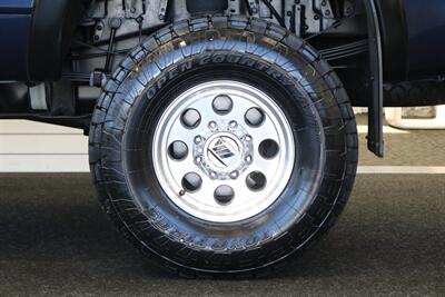 2002 Ford F-350 XLT  1-OREGON OWNER* 100% RUST & CORROSION FREE* LONG BED* 3.73 REAR AXLE* NEW 34 " TOYO A/T III W/ NEW 16 "PRO COMP WHEELS* 05 GRILL* UPGRADED MIRRORS* BANKS EXHAUST* ALL BOOKS-WINDOW STICKER-KEYS* - Photo 56 - Portland, OR 97230
