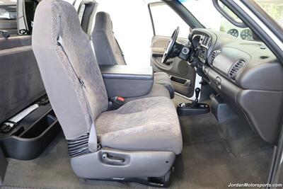2001 Dodge Ram 3500 SLT  1-OWNER* 0-RUST* COMPLETE NEW FRONT END W/ REDHEAD STEERING BOX* ALL NEW 6 A/T 10-PLY TIRES* 55 BLOCK* FULLY SERVICE* EXCELLENT CONDITION BED* GOOSNECK* BOOKS-KEYS-RECORDS - Photo 79 - Portland, OR 97230
