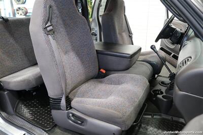 2002 Dodge Ram 2500 SLT  100% RUST  HIGH OUTPUT 5.9L * 6-SPEED MANUAL* NEVER HAD A 5TH WHEEL OR GOOSENECK* PERFECT DASH* ALL NEW FLUIDS & FILTERS* 100% STOCK & ORIGINAL - Photo 17 - Portland, OR 97230