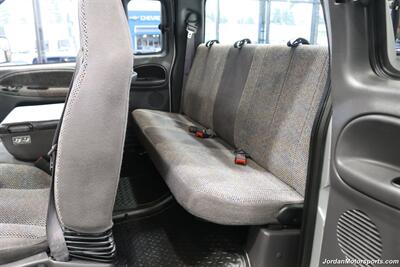 2002 Dodge Ram 2500 SLT  100% RUST  HIGH OUTPUT 5.9L * 6-SPEED MANUAL* NEVER HAD A 5TH WHEEL OR GOOSENECK* PERFECT DASH* ALL NEW FLUIDS & FILTERS* 100% STOCK & ORIGINAL - Photo 18 - Portland, OR 97230