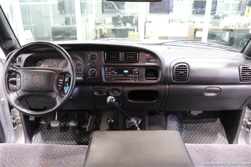 2002 Dodge Ram 2500 SLT  100% RUST  HIGH OUTPUT 5.9L * 6-SPEED MANUAL* NEVER HAD A 5TH WHEEL OR GOOSENECK* PERFECT DASH* ALL NEW FLUIDS & FILTERS* 100% STOCK & ORIGINAL - Photo 19 - Portland, OR 97230