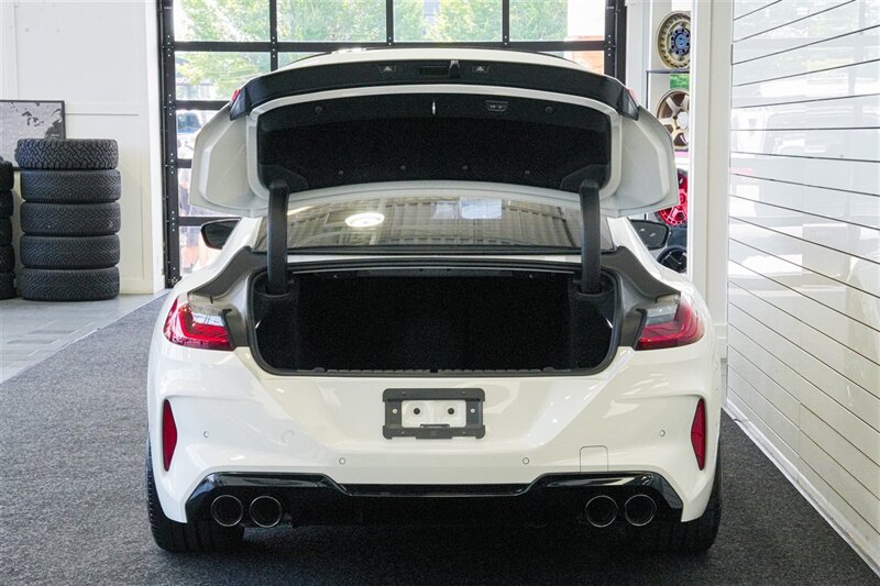 2024 BMW M8 Competition 1-OWNER* 100% ACCIDENT FREE* GRAN COUPE* XPEL CERAMIC XR FULL TINT* 1-CALIFORNIA OWNER* ALPINE WHITE* EXTENDED LEATHER* DRIVING ASSISTANCE PKG* ALL BOOKS - 2-KEYS - WINDOW STICKER - Photo 35 - Portland, OR 97230