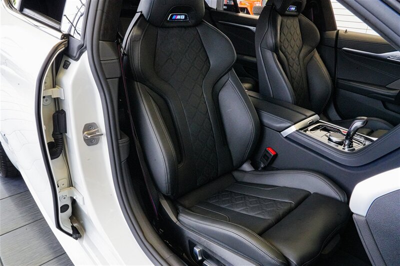 2024 BMW M8 Competition 1-OWNER* 100% ACCIDENT FREE* GRAN COUPE* XPEL CERAMIC XR FULL TINT* 1-CALIFORNIA OWNER* ALPINE WHITE* EXTENDED LEATHER* DRIVING ASSISTANCE PKG* ALL BOOKS - 2-KEYS - WINDOW STICKER - Photo 17 - Portland, OR 97230