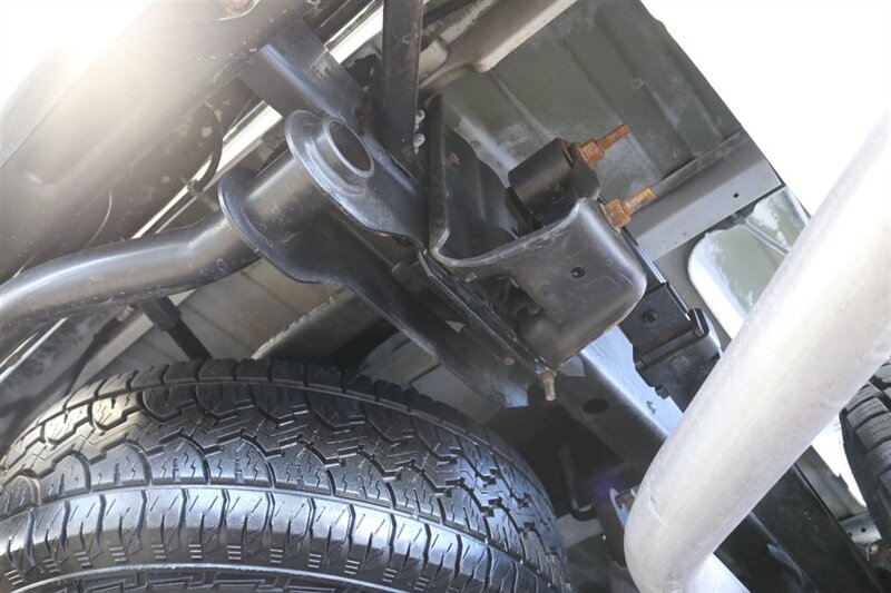2005 GMC Sierra 2500  1-OWNER* 100% CALIFORNIA RUST FREE TRUCK* EVERY SERVICE RECORD SINCE NEW 1 " FILE* NEW 2 "LEVEL KIT W/ BILSTEIN 5100s* NEWER 33 "A/T TIRES* SHORT BED EXTRA CAB DURAMAX* 4X4 PAINT MATCHED FLARES - Photo 29 - Portland, OR 97230