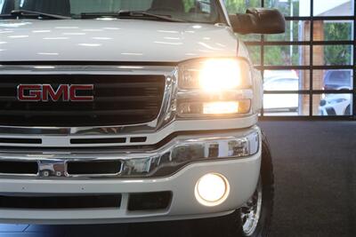 2005 GMC Sierra 2500  1-OWNER* 100% CALIFORNIA RUST FREE TRUCK* EVERY SERVICE RECORD SINCE NEW 1 " FILE* NEW 2 "LEVEL KIT W/ BILSTEIN 5100s* NEWER 33 "A/T TIRES* SHORT BED EXTRA CAB DURAMAX* 4X4 PAINT MATCHED FLARES - Photo 52 - Portland, OR 97230