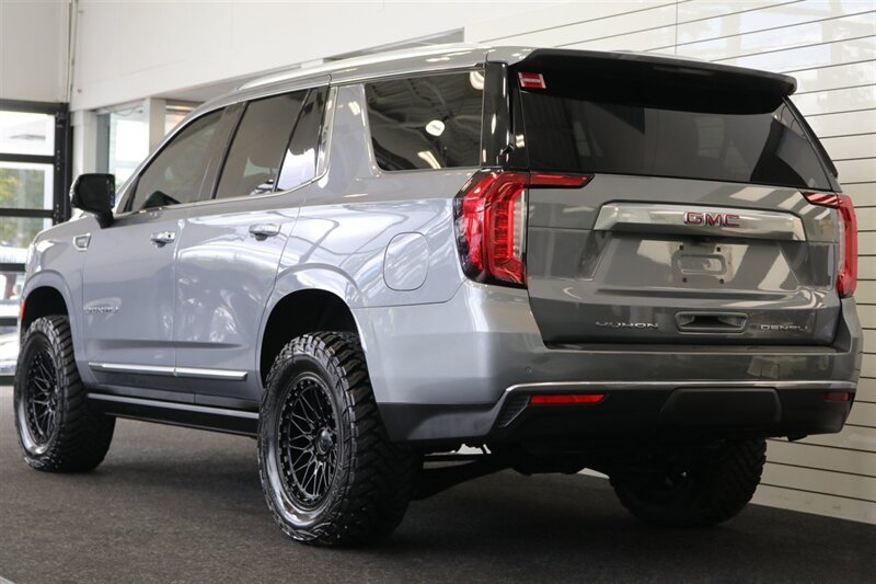 2022 GMC Yukon Denali  3.0L DURAMAX DIESEL 10SP AUTO LIFTED 4X4 35 " A/T TIRES FUEL OFF ROAD WHEELS POWER RUNNING BOARDS ONLY 57K MILES 1 OWNER LOCAL RIG - Photo 7 - Portland, OR 97230