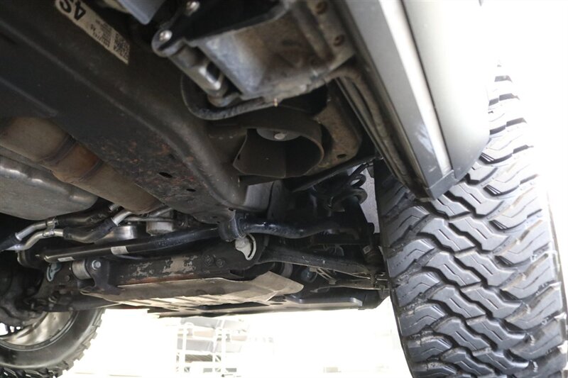 2022 GMC Yukon Denali  3.0L DURAMAX DIESEL 10SP AUTO LIFTED 4X4 35 " A/T TIRES FUEL OFF ROAD WHEELS POWER RUNNING BOARDS ONLY 57K MILES 1 OWNER LOCAL RIG - Photo 21 - Portland, OR 97230