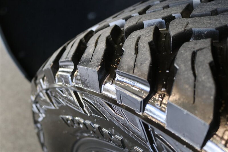 2022 GMC Yukon Denali  3.0L DURAMAX DIESEL 10SP AUTO LIFTED 4X4 35 " A/T TIRES FUEL OFF ROAD WHEELS POWER RUNNING BOARDS ONLY 57K MILES 1 OWNER LOCAL RIG - Photo 29 - Portland, OR 97230