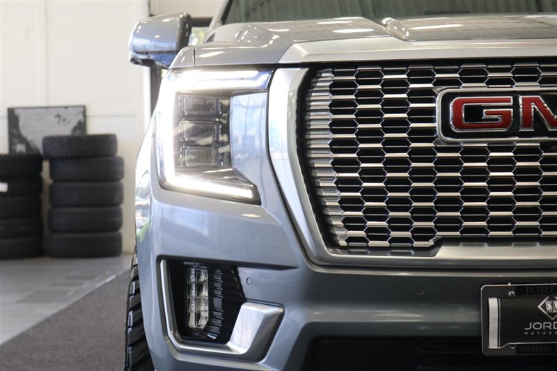 2022 GMC Yukon Denali  3.0L DURAMAX DIESEL 10SP AUTO LIFTED 4X4 35 " A/T TIRES FUEL OFF ROAD WHEELS POWER RUNNING BOARDS ONLY 57K MILES 1 OWNER LOCAL RIG - Photo 40 - Portland, OR 97230