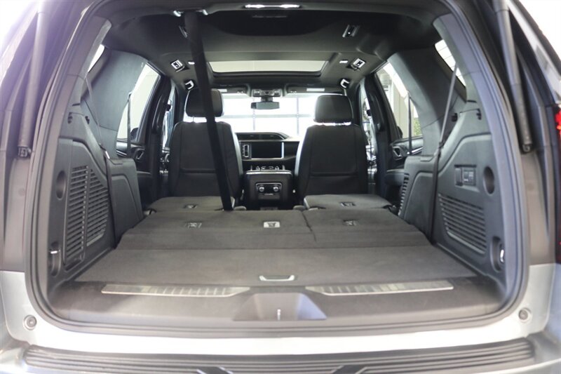 2022 GMC Yukon Denali  3.0L DURAMAX DIESEL 10SP AUTO LIFTED 4X4 35 " A/T TIRES FUEL OFF ROAD WHEELS POWER RUNNING BOARDS ONLY 57K MILES 1 OWNER LOCAL RIG - Photo 46 - Portland, OR 97230