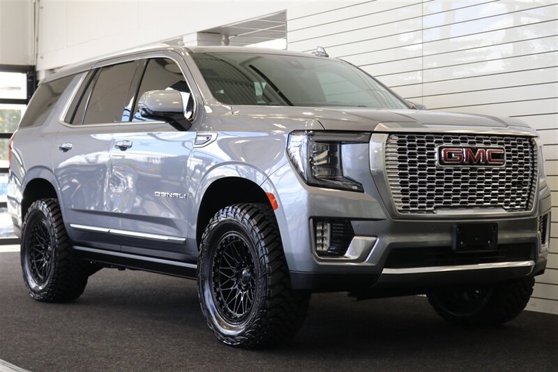 2022 GMC Yukon Denali  3.0L DURAMAX DIESEL 10SP AUTO LIFTED 4X4 35 " A/T TIRES FUEL OFF ROAD WHEELS POWER RUNNING BOARDS ONLY 57K MILES 1 OWNER LOCAL RIG - Photo 2 - Portland, OR 97230