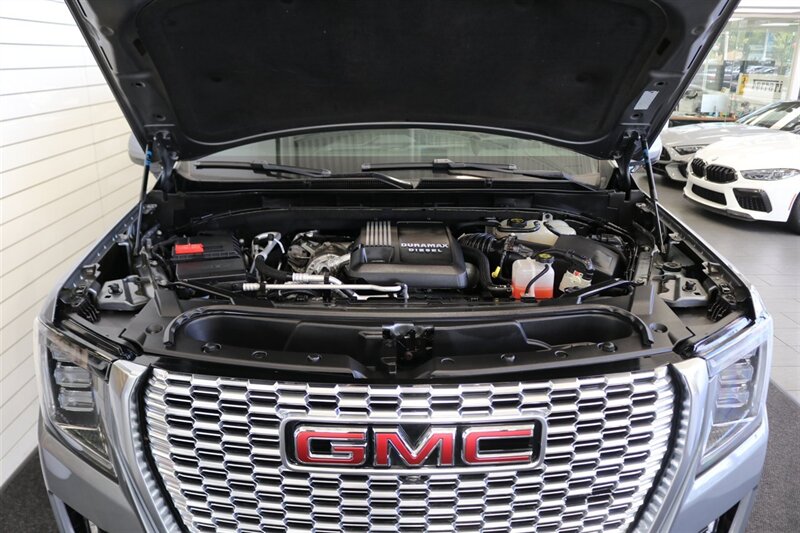 2022 GMC Yukon Denali  3.0L DURAMAX DIESEL 10SP AUTO LIFTED 4X4 35 " A/T TIRES FUEL OFF ROAD WHEELS POWER RUNNING BOARDS ONLY 57K MILES 1 OWNER LOCAL RIG - Photo 44 - Portland, OR 97230