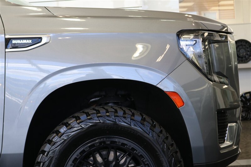 2022 GMC Yukon Denali  3.0L DURAMAX DIESEL 10SP AUTO LIFTED 4X4 35 " A/T TIRES FUEL OFF ROAD WHEELS POWER RUNNING BOARDS ONLY 57K MILES 1 OWNER LOCAL RIG - Photo 35 - Portland, OR 97230