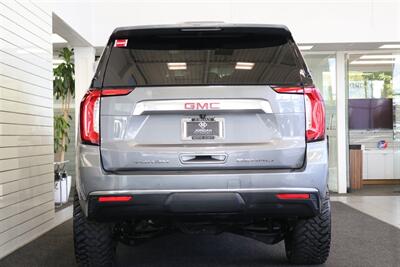 2022 GMC Yukon Denali  3.0L DURAMAX DIESEL 10SP AUTO LIFTED 4X4 35 " A/T TIRES FUEL OFF ROAD WHEELS POWER RUNNING BOARDS ONLY 57K MILES 1 OWNER LOCAL RIG - Photo 9 - Portland, OR 97230