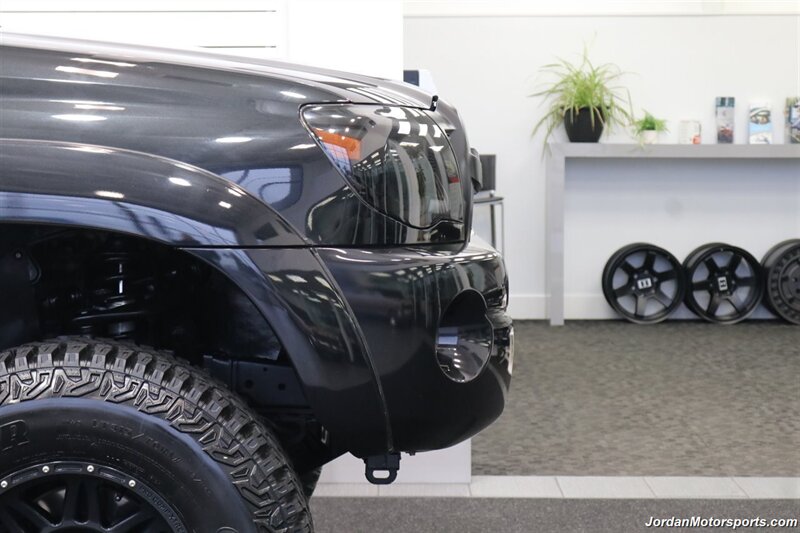 2006 Toyota Tacoma V6  LONG BED* 5 " LIFT W/NEW 35 " TIRES & 17 "WHEELS* ARB FRONT LOCKERS W/AIR COMPRESOOR & REAR LSD DIFF* FULL LED LIGHTS UPGRADE* TONNEAU COVER* TRD PRO GRILL* 0-RUST* HEATED SEATS - Photo 41 - Portland, OR 97230