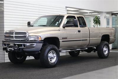 2002 Dodge Ram 2500 SLT  1-OWNER* 100% RUST FREE* 100% STOCK* NEW 3 " LEVEL KIT W/ BILSTEIN 5100* NEW 34 " TOYO A/T III 10-PLYs* NEW BRAKES-ROTORS-CALIPERS-BRAKE FLUID FLUSH-COOLANT FLUSH-AC SERVICE* HIGH OUTPUT* 6-SPEED - Photo 3 - Portland, OR 97230