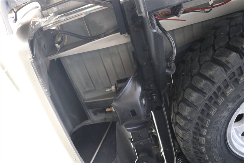 2002 Dodge Ram 2500 SLT  1-OWNER* 100% RUST FREE* 100% STOCK* NEW 3 " LEVEL KIT W/ BILSTEIN 5100* NEW 34 " TOYO A/T III 10-PLYs* NEW BRAKES-ROTORS-CALIPERS-BRAKE FLUID FLUSH-COOLANT FLUSH-AC SERVICE* HIGH OUTPUT* 6-SPEED - Photo 35 - Portland, OR 97230