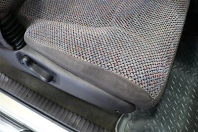 2002 Dodge Ram 2500 SLT  1-OWNER* 100% RUST FREE* 100% STOCK* NEW 3 " LEVEL KIT W/ BILSTEIN 5100* NEW 34 " TOYO A/T III 10-PLYs* NEW BRAKES-ROTORS-CALIPERS-BRAKE FLUID FLUSH-COOLANT FLUSH-AC SERVICE* HIGH OUTPUT* 6-SPEED - Photo 71 - Portland, OR 97230