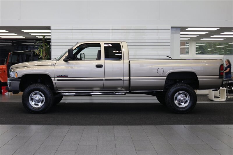 2002 Dodge Ram 2500 SLT  1-OWNER* 100% RUST FREE* 100% STOCK* NEW 3 " LEVEL KIT W/ BILSTEIN 5100* NEW 34 " TOYO A/T III 10-PLYs* NEW BRAKES-ROTORS-CALIPERS-BRAKE FLUID FLUSH-COOLANT FLUSH-AC SERVICE* HIGH OUTPUT* 6-SPEED - Photo 4 - Portland, OR 97230