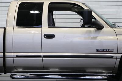 2002 Dodge Ram 2500 SLT  1-OWNER* 100% RUST FREE* 100% STOCK* NEW 3 " LEVEL KIT W/ BILSTEIN 5100* NEW 34 " TOYO A/T III 10-PLYs* NEW BRAKES-ROTORS-CALIPERS-BRAKE FLUID FLUSH-COOLANT FLUSH-AC SERVICE* HIGH OUTPUT* 6-SPEED - Photo 59 - Portland, OR 97230