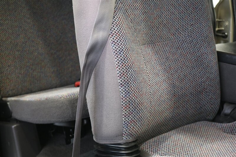 2002 Dodge Ram 2500 SLT  1-OWNER* 100% RUST FREE* 100% STOCK* NEW 3 " LEVEL KIT W/ BILSTEIN 5100* NEW 34 " TOYO A/T III 10-PLYs* NEW BRAKES-ROTORS-CALIPERS-BRAKE FLUID FLUSH-COOLANT FLUSH-AC SERVICE* HIGH OUTPUT* 6-SPEED - Photo 73 - Portland, OR 97230