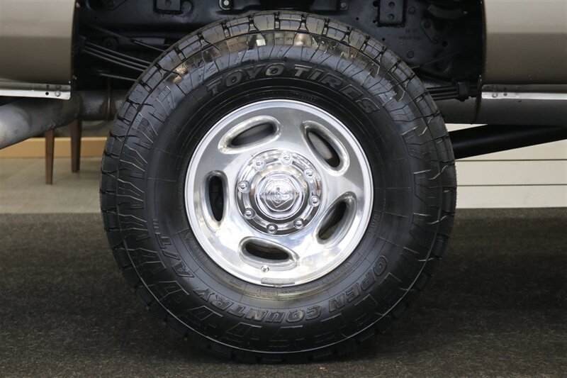 2002 Dodge Ram 2500 SLT  1-OWNER* 100% RUST FREE* 100% STOCK* NEW 3 " LEVEL KIT W/ BILSTEIN 5100* NEW 34 " TOYO A/T III 10-PLYs* NEW BRAKES-ROTORS-CALIPERS-BRAKE FLUID FLUSH-COOLANT FLUSH-AC SERVICE* HIGH OUTPUT* 6-SPEED - Photo 44 - Portland, OR 97230