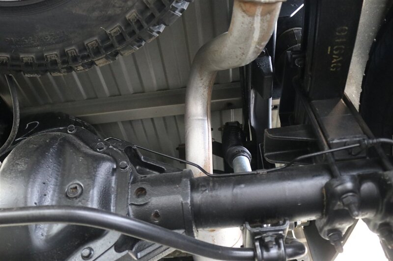 2002 Dodge Ram 2500 SLT  1-OWNER* 100% RUST FREE* 100% STOCK* NEW 3 " LEVEL KIT W/ BILSTEIN 5100* NEW 34 " TOYO A/T III 10-PLYs* NEW BRAKES-ROTORS-CALIPERS-BRAKE FLUID FLUSH-COOLANT FLUSH-AC SERVICE* HIGH OUTPUT* 6-SPEED - Photo 26 - Portland, OR 97230