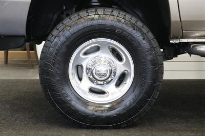 2002 Dodge Ram 2500 SLT  1-OWNER* 100% RUST FREE* 100% STOCK* NEW 3 " LEVEL KIT W/ BILSTEIN 5100* NEW 34 " TOYO A/T III 10-PLYs* NEW BRAKES-ROTORS-CALIPERS-BRAKE FLUID FLUSH-COOLANT FLUSH-AC SERVICE* HIGH OUTPUT* 6-SPEED - Photo 21 - Portland, OR 97230