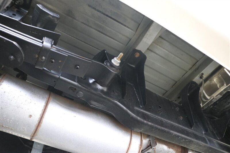 2002 Dodge Ram 2500 SLT  1-OWNER* 100% RUST FREE* 100% STOCK* NEW 3 " LEVEL KIT W/ BILSTEIN 5100* NEW 34 " TOYO A/T III 10-PLYs* NEW BRAKES-ROTORS-CALIPERS-BRAKE FLUID FLUSH-COOLANT FLUSH-AC SERVICE* HIGH OUTPUT* 6-SPEED - Photo 23 - Portland, OR 97230