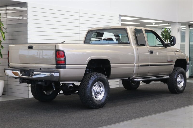 2002 Dodge Ram 2500 SLT  1-OWNER* 100% RUST FREE* 100% STOCK* NEW 3 " LEVEL KIT W/ BILSTEIN 5100* NEW 34 " TOYO A/T III 10-PLYs* NEW BRAKES-ROTORS-CALIPERS-BRAKE FLUID FLUSH-COOLANT FLUSH-AC SERVICE* HIGH OUTPUT* 6-SPEED - Photo 7 - Portland, OR 97230