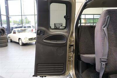 2002 Dodge Ram 2500 SLT  1-OWNER* 100% RUST FREE* 100% STOCK* NEW 3 " LEVEL KIT W/ BILSTEIN 5100* NEW 34 " TOYO A/T III 10-PLYs* NEW BRAKES-ROTORS-CALIPERS-BRAKE FLUID FLUSH-COOLANT FLUSH-AC SERVICE* HIGH OUTPUT* 6-SPEED - Photo 79 - Portland, OR 97230