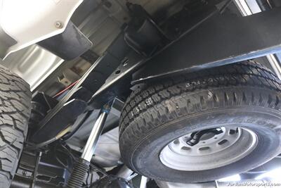 1999 Ford F-250 XLT  LIFTED SHORT BED CREW CAB ZERO RUST OREGON TRUCK FINANCING UP TO 84MO (OAC) 2000 2001 2003 F250 F350 F-350 4X4 - Photo 33 - Portland, OR 97230