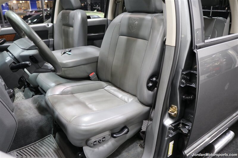2007 Dodge Ram 3500 Laramie  1-OWNER* 100% RUST FREE* EDGE TUNER* EXTRA FUEL TANK IN BED* REAR AIR BAGS W/ONBOARD AIR COMPRESSOR* NEW WHEELS & 10-PLY TIRES* INTAKE* SPRAY IN BED LINER* LED BULBS* 2-KEYS W/ALARM - Photo 16 - Portland, OR 97230