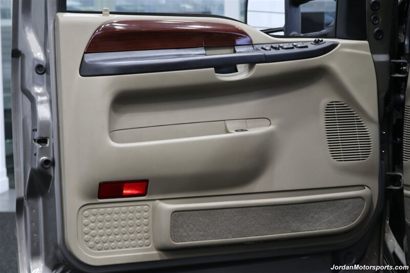 2005 Ford Excursion Limited   - Photo 62 - Portland, OR 97230