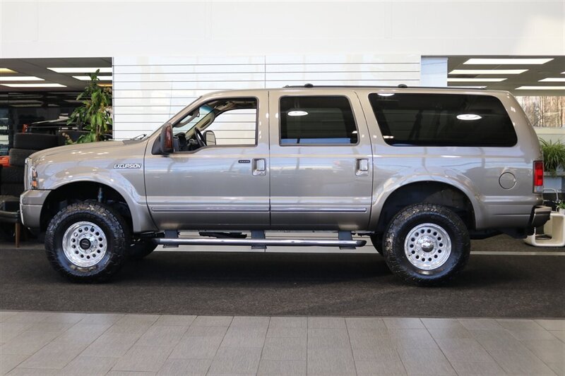 2005 Ford Excursion Limited  1-OWNER 100% RUST FREE* NEW FULL BULLET PROOF ENGINE PKG BY RPM NW* FULL NEW FRONT END UPGRADE* NEW 35 "TOYO A/T III W/ NEW 17 " WHEELS* S&B INTAKE* 4 " EXHAUST W/AEROTURBINE MUFFLER* FULLY SERVICED - Photo 4 - Portland, OR 97230