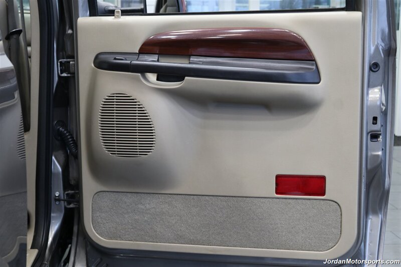 2005 Ford Excursion Limited   - Photo 65 - Portland, OR 97230