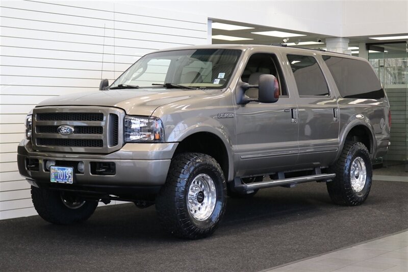 2005 Ford Excursion Limited  1-OWNER 100% RUST FREE* NEW FULL BULLET PROOF ENGINE PKG BY RPM NW* FULL NEW FRONT END UPGRADE* NEW 35 "TOYO A/T III W/ NEW 17 " WHEELS* S&B INTAKE* 4 " EXHAUST W/AEROTURBINE MUFFLER* FULLY SERVICED - Photo 3 - Portland, OR 97230