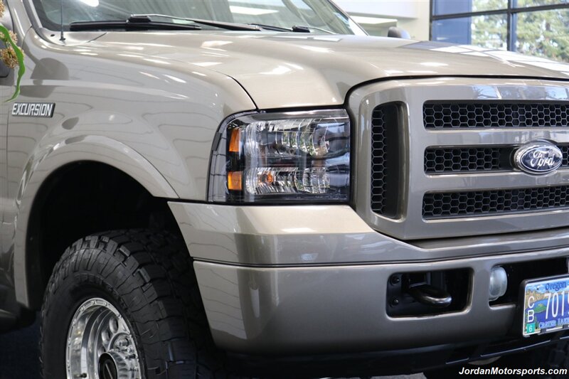 2005 Ford Excursion Limited   - Photo 13 - Portland, OR 97230