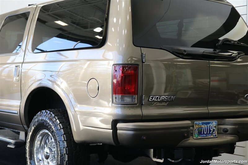 2005 Ford Excursion Limited   - Photo 45 - Portland, OR 97230