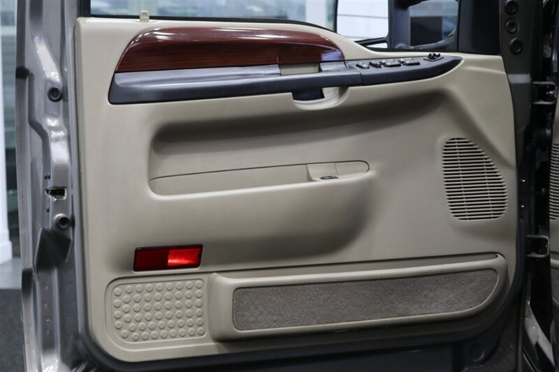 2005 Ford Excursion Limited  1-OWNER 100% RUST FREE* NEW FULL BULLET PROOF ENGINE PKG BY RPM NW* FULL NEW FRONT END UPGRADE* NEW 35 "TOYO A/T III W/ NEW 17 " WHEELS* S&B INTAKE* 4 " EXHAUST W/AEROTURBINE MUFFLER* FULLY SERVICED - Photo 62 - Portland, OR 97230